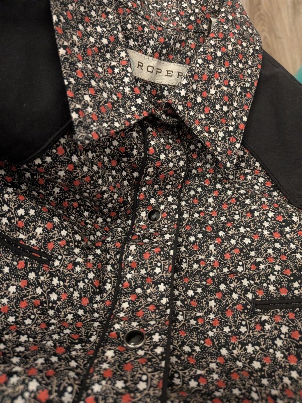 Roper Women's Floral Pearl Snap Western Shirt Size M Retro Black Yoke NWOT